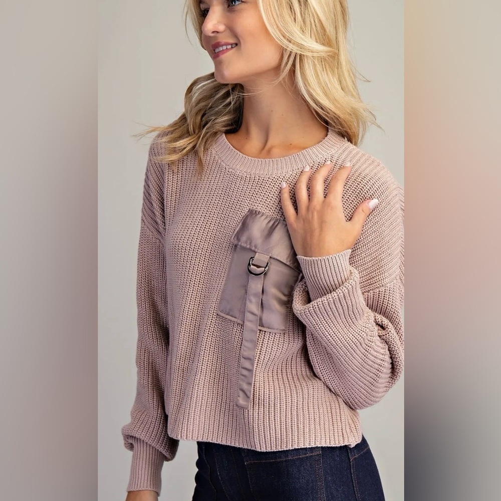 New nwt rose Eesome pocket sweater so pretty sz S M L